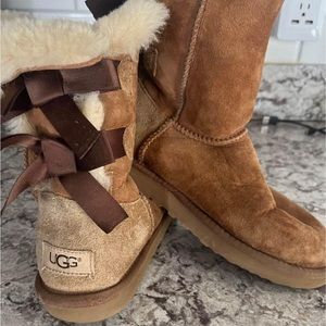 UGG Women's Bailey Bow II Boot size 7